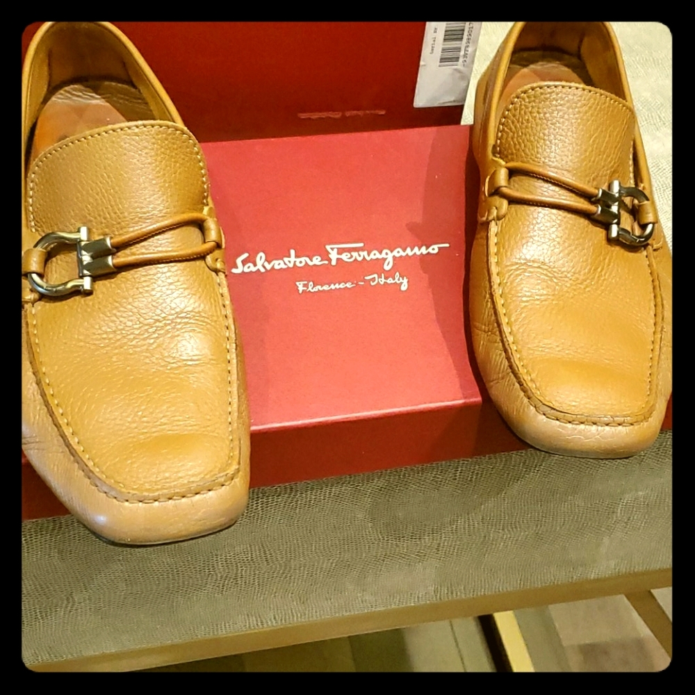 Ferragamo Mens 11.5 EE